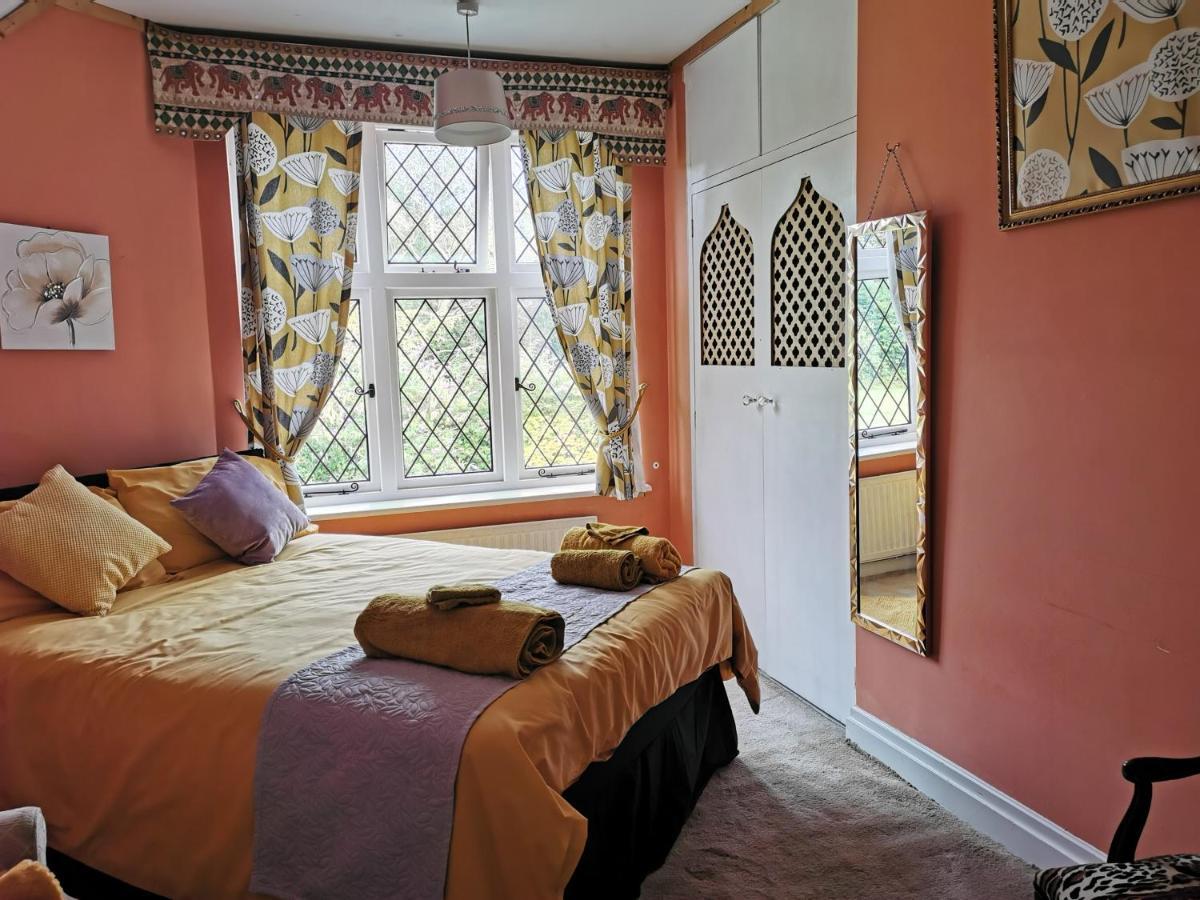 Апартаменты Peaceful Retreat Hideaway Surrey Эшер Экстерьер фото